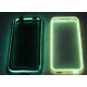 La coque Bumper iPhone 4 souple et fluorescente (s'illumine dans le noir)